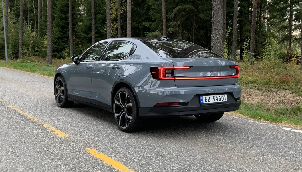 <span class=" font-weight-bold" data-lab-font_weight_desktop="font-weight-bold">SØSKEN:</span> Polestar 2 deler det meste – bortsett fra designet – med Volvo XC40. Dessverre også en del barnesykdommer. <span class=" font-weight-bold" data-lab-font_weight_desktop="font-weight-bold">SØSKEN:</span> Polestar 2 deler det meste – bortsett fra designet – med Volvo XC40. Dessverre også en del barnesykdommer.
