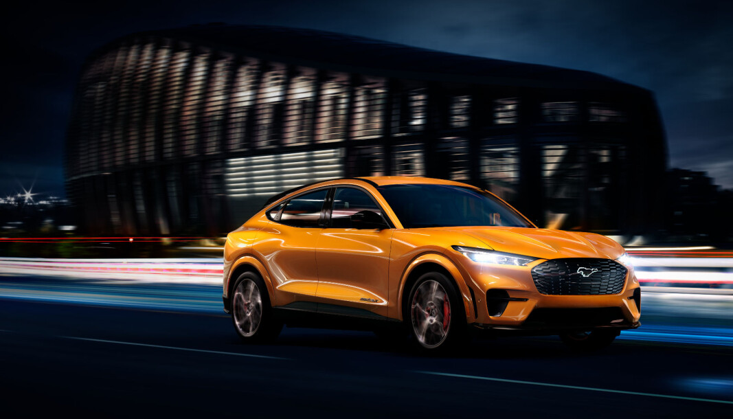 HER SER DU 465 MUSTANGER: Med massiv trekkraft fra to motorer skal Mustang Mach-e GT gjøre 0-100 på 3,7 sekunder. HER SER DU 465 MUSTANGER: Med massiv trekkraft fra to motorer skal Mustang Mach-e GT gjøre 0-100 på 3,7 sekunder.