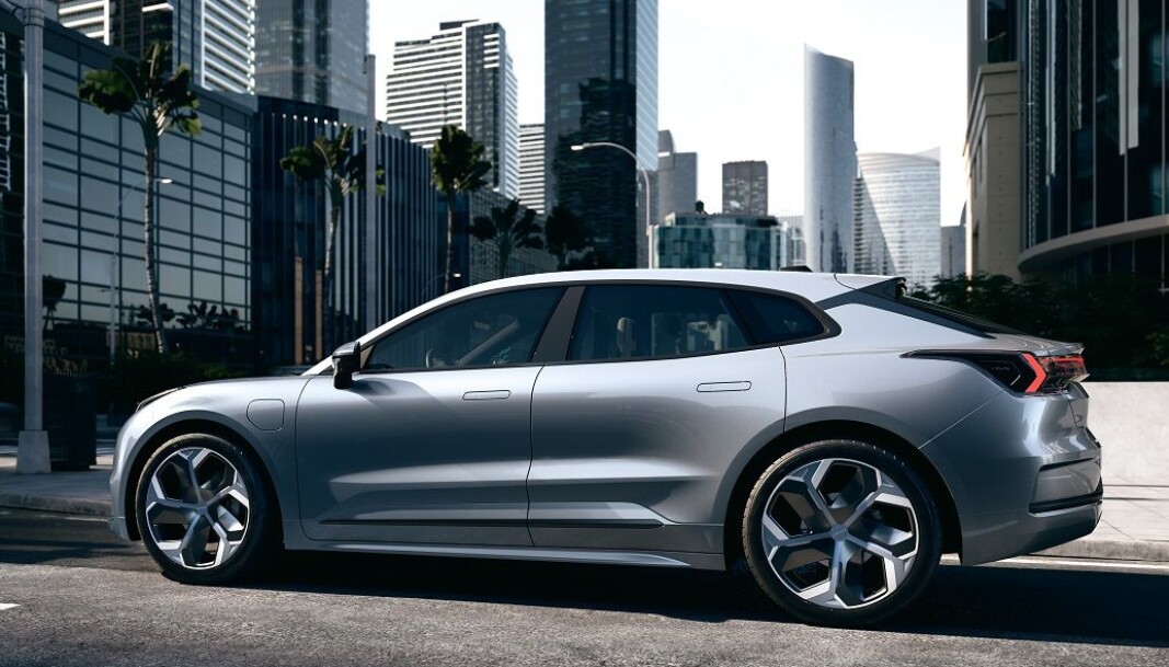 <b>BLANDING: </b>Hva skal man si om dette designet? Litt Tesla, som går over i Polestar og blir litt Jaguar I-Pace? <b>BLANDING: </b>Hva skal man si om dette designet? Litt Tesla, som går over i Polestar og blir litt Jaguar I-Pace?