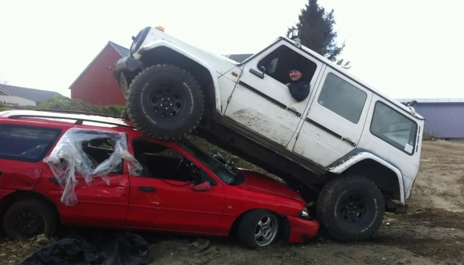 <b>BAMSEKLEM: </b>Ørjan Moi-Heggernes i Moi i Rogaland har vært leder i Norsk Geländewagen klubb siden midten av 2010-tallet. <b>BAMSEKLEM: </b>Ørjan Moi-Heggernes i Moi i Rogaland har vært leder i Norsk Geländewagen klubb siden midten av 2010-tallet.