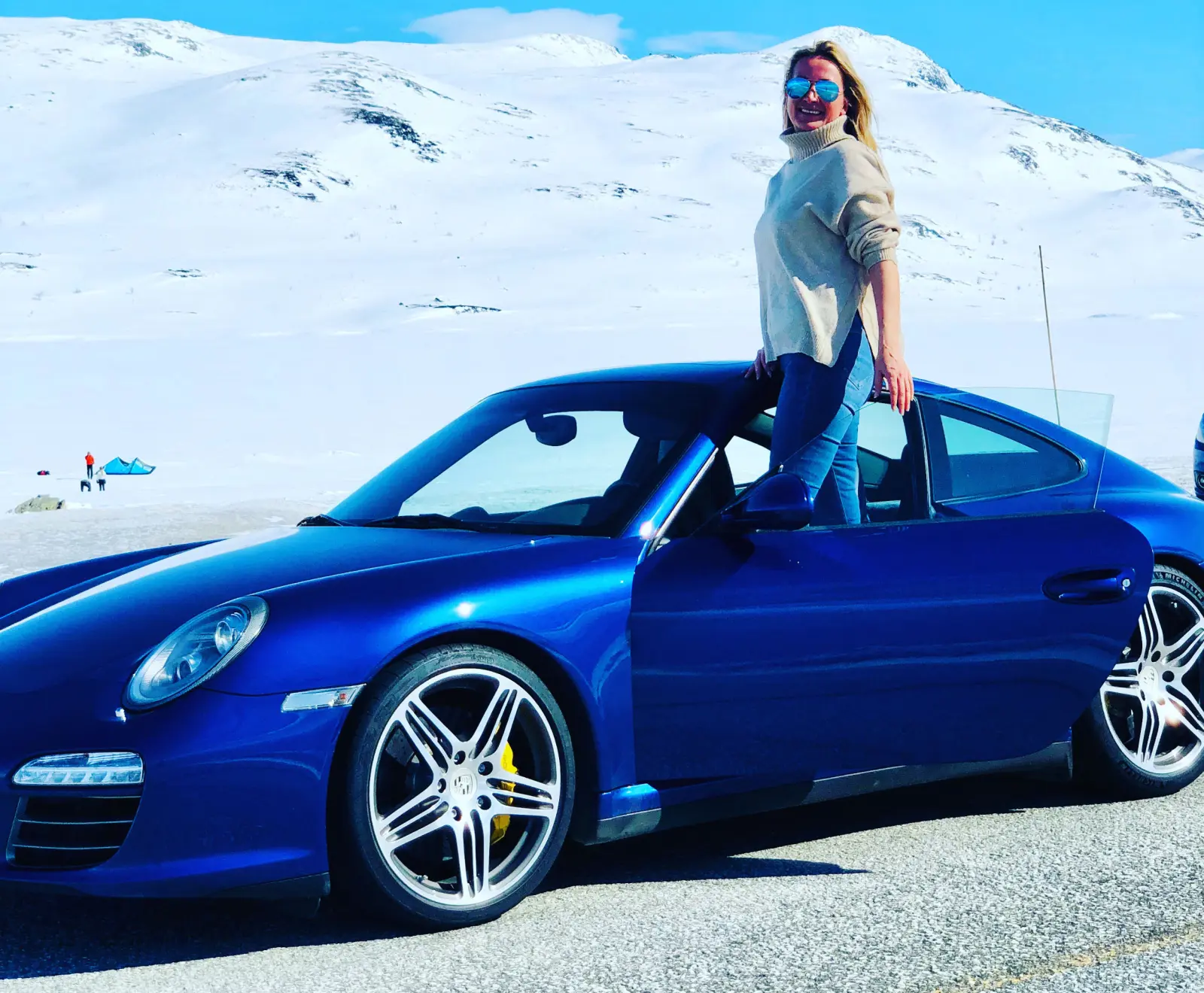 <b>PÅ HØYDEN: </b>Kimen til Kari Huebners Porsche-pasjon startet da hun som 18-åring bodde i Østerrike og observerte den aldrende Louise Piech, datteren til Ferdinand Porsche, i en flott sølvgrå 911. <b>PÅ HØYDEN: </b>Kimen til Kari Huebners Porsche-pasjon startet da hun som 18-åring bodde i Østerrike og observerte den aldrende Louise Piech, datteren til Ferdinand Porsche, i en flott sølvgrå 911.