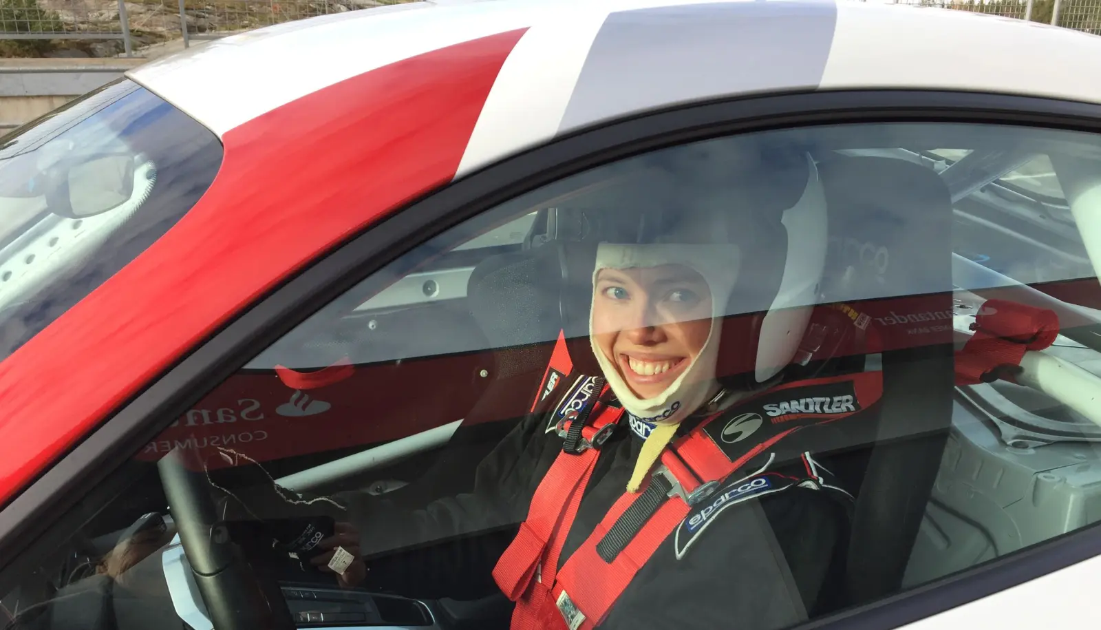 <b>KONKURRANSEINSTINKT: </b>Siri Yran er glad i langenn og turløp, men fant en annerledes glede i mestringen av en villstyrig Porsche. I idrett er konkurranser kjønnsdelt. I motorsport konkurrer alle mot alle. <b>KONKURRANSEINSTINKT: </b>Siri Yran er glad i langenn og turløp, men fant en annerledes glede i mestringen av en villstyrig Porsche. I idrett er konkurranser kjønnsdelt. I motorsport konkurrer alle mot alle.