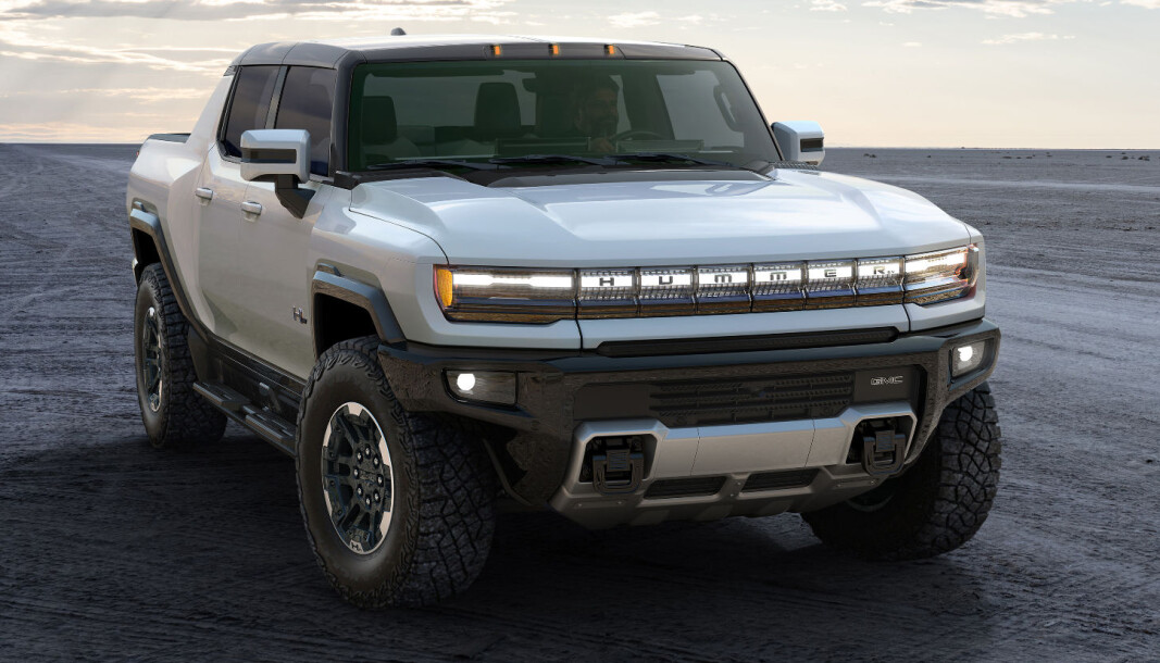 HUMMER UT AV SEKKEN: GMC Hummer EV er første elektriske modell fra GM-konsernet, med det største Ultium-batteriet. HUMMER UT AV SEKKEN: GMC Hummer EV er første elektriske modell fra GM-konsernet, med det største Ultium-batteriet.