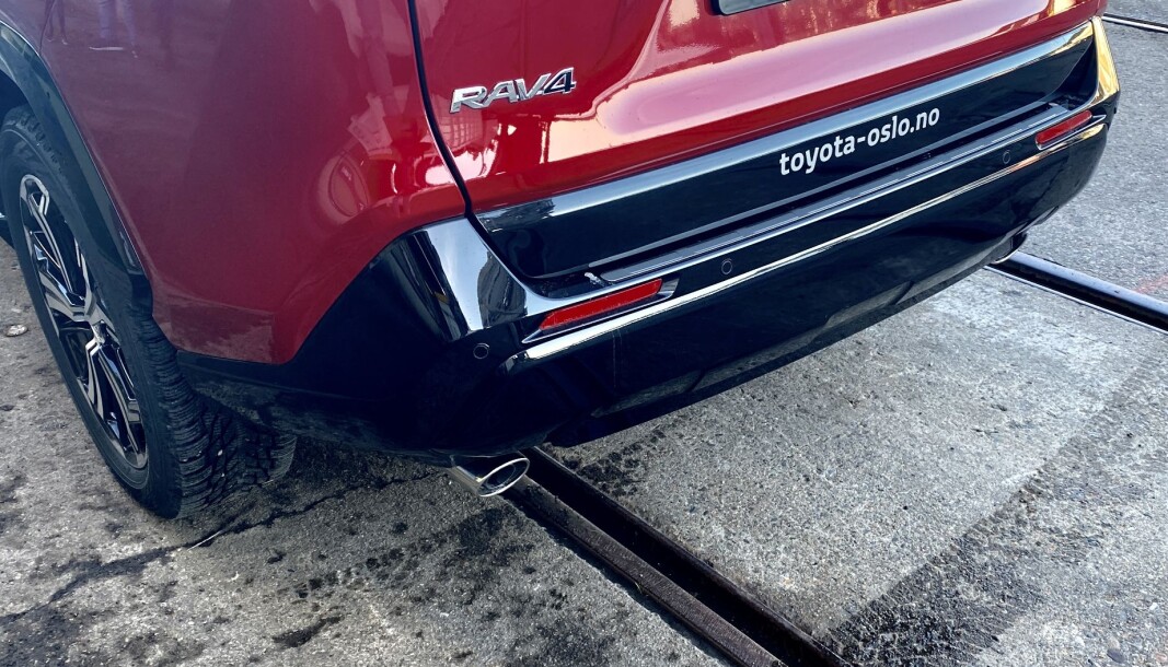 <strong>FINN ÉN FEIL:</strong> Nye Toyota RAV4 som ladehybrid – her uten hengerfeste. <strong>FINN ÉN FEIL:</strong> Nye Toyota RAV4 som ladehybrid – her uten hengerfeste.