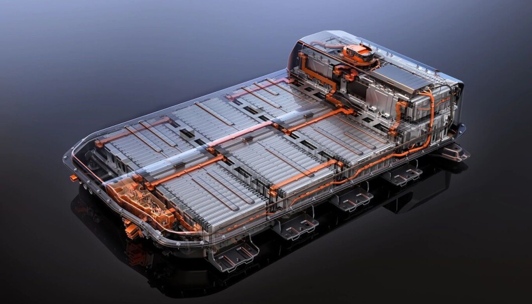 <span class=" font-weight-bold" data-lab-font_weight_desktop="font-weight-bold">KAN TA FYR:</span> Batteripakken med celler levert av koreanske LG Chem har i noen tilfeller vist seg å være brannfarlig. Ladekapasiteten vil måtte begrenses midlertidig til 90 prosent. <span class=" font-weight-bold" data-lab-font_weight_desktop="font-weight-bold">KAN TA FYR:</span> Batteripakken med celler levert av koreanske LG Chem har i noen tilfeller vist seg å være brannfarlig. Ladekapasiteten vil måtte begrenses midlertidig til 90 prosent.
