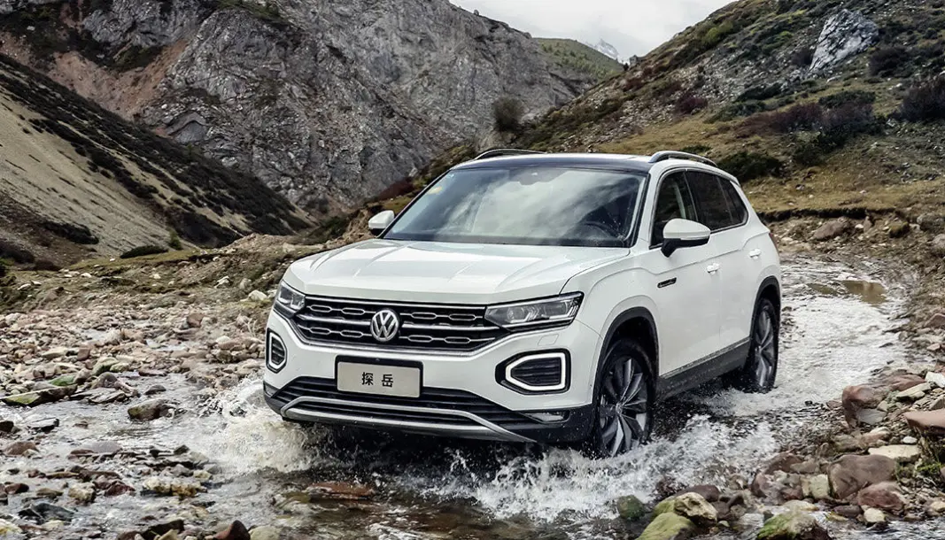 KINA-SUV: Volkswagen Tayron er en ukjent modell hos oss, men skal produseres i Tyskland fra 2024. KINA-SUV: Volkswagen Tayron er en ukjent modell hos oss, men skal produseres i Tyskland fra 2024.