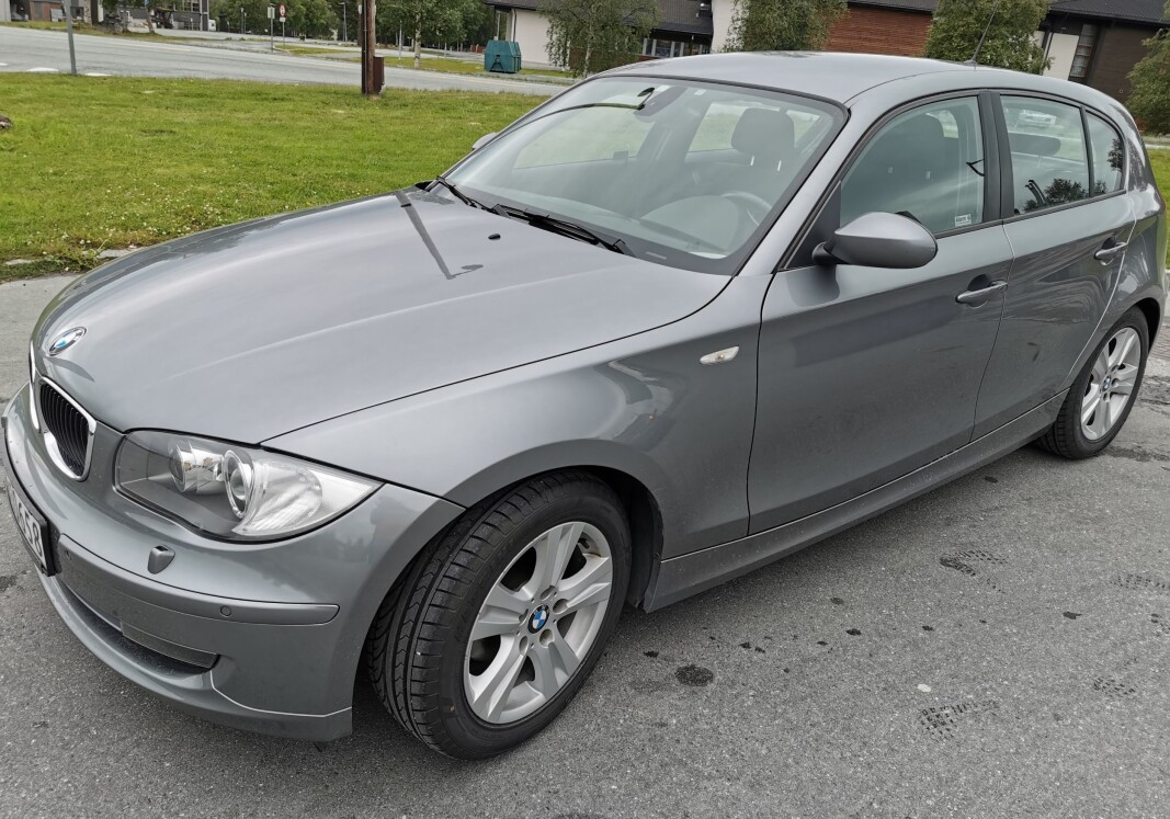 <span class=" font-weight-bold" data-lab-font_weight_desktop="font-weight-bold">GODT NOK: </span>Veronicas BMW 116 hadde gått drøyt 60.000 km da motoren havarerte. Nå har den en motor som har gått 140.000 km. Det er godt nok, mener tingrett og lagmannsrett. <span class=" font-weight-bold" data-lab-font_weight_desktop="font-weight-bold">GODT NOK: </span>Veronicas BMW 116 hadde gått drøyt 60.000 km da motoren havarerte. Nå har den en motor som har gått 140.000 km. Det er godt nok, mener tingrett og lagmannsrett.