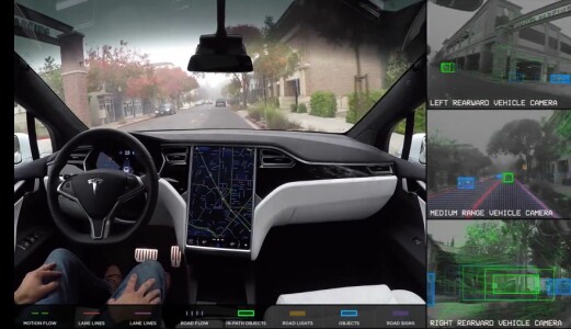 Her er filmen som viser Teslaen kjøre på egen hånd