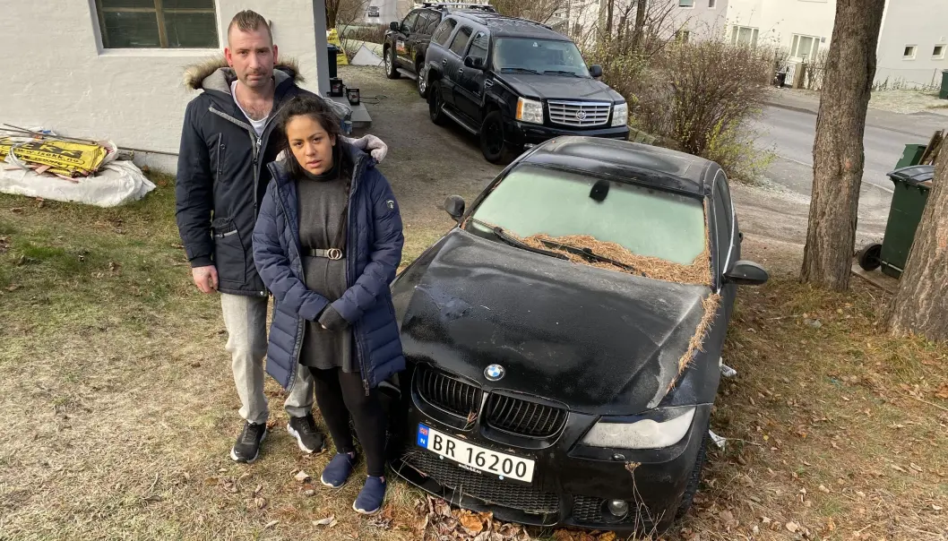 MÅ VENTE: Cindy Rivas-Montano og Daniel Lundgren får ikke hjelp med sin bruktbilklage før utpå våren. MÅ VENTE: Cindy Rivas-Montano og Daniel Lundgren får ikke hjelp med sin bruktbilklage før utpå våren.