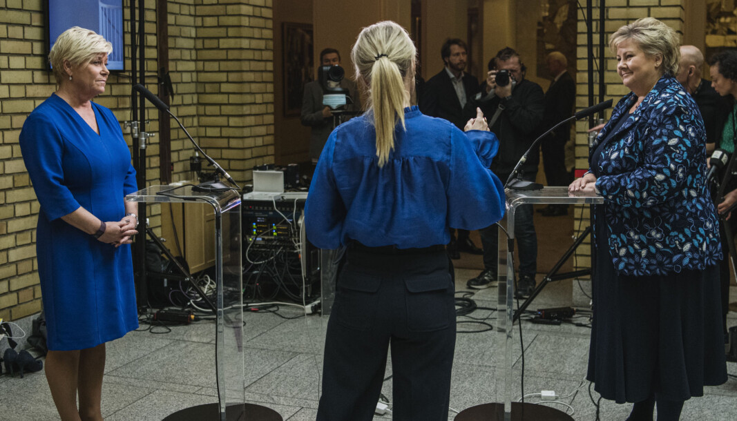 GANSKE ENIGE NÅ: Statsminister Erna Solberg (t.h.) og Frp-leder Siv Jensen i debatt etter fremleggelsen av statsbudsjettet i oktober. GANSKE ENIGE NÅ: Statsminister Erna Solberg (t.h.) og Frp-leder Siv Jensen i debatt etter fremleggelsen av statsbudsjettet i oktober.