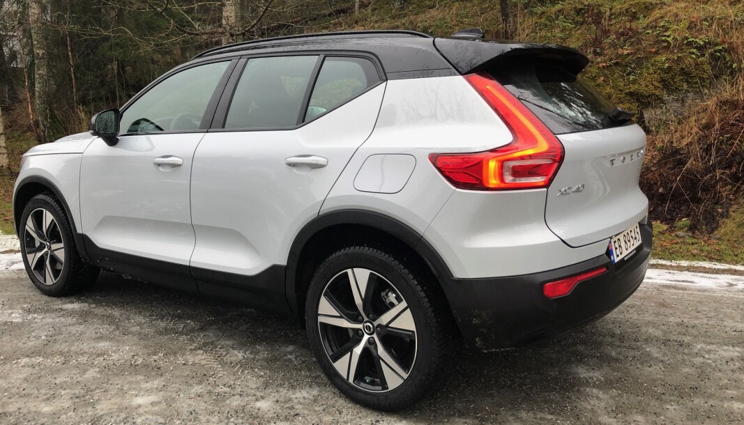 <span class=" font-weight-bold" data-lab-font_weight_desktop="font-weight-bold">IKONISK:</span> Designet gjør XC40 til en framtidig klassiker, tror Motor. Her er eleganse, funksjonalitet og særpreg i utmerket forening. <span class=" font-weight-bold" data-lab-font_weight_desktop="font-weight-bold">IKONISK:</span> Designet gjør XC40 til en framtidig klassiker, tror Motor. Her er eleganse, funksjonalitet og særpreg i utmerket forening.