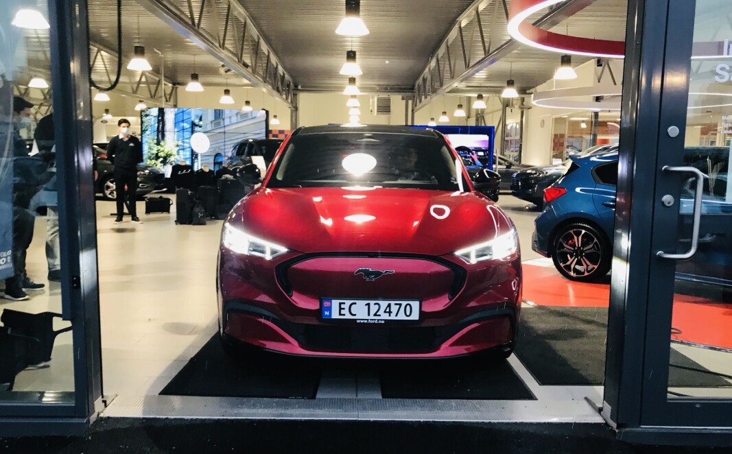 FRISTER MANGE: Mustang Mach-E – kanskje enda mer fristende med et lån som kan synes å være svært gunstig. FRISTER MANGE: Mustang Mach-E – kanskje enda mer fristende med et lån som kan synes å være svært gunstig.