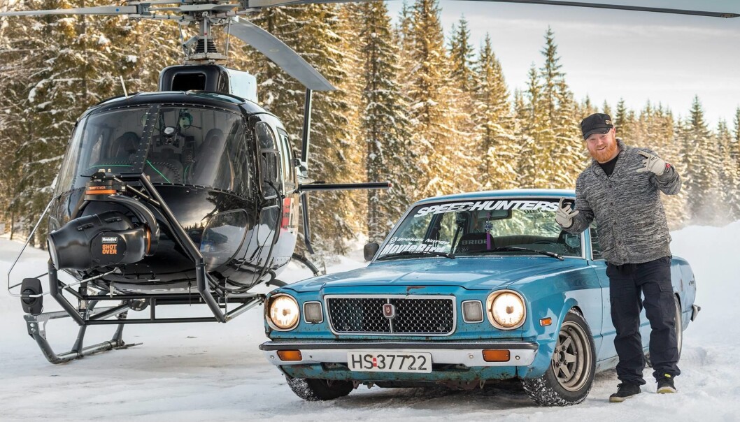 <span class="font-weight-bold" data-lab-font_weight_desktop="font-weight-bold">DEN ANDRE TOYOTA-VERDENEN: </span>Fredrik Sørlie jobber med bil i film og er godt plassert for å ta temperaturen på kulten rundt Supra. Hans egen Toyota Cressida har fått implantert motor og girkasse fra den nevnte raceren. <span class="font-weight-bold" data-lab-font_weight_desktop="font-weight-bold">DEN ANDRE TOYOTA-VERDENEN: </span>Fredrik Sørlie jobber med bil i film og er godt plassert for å ta temperaturen på kulten rundt Supra. Hans egen Toyota Cressida har fått implantert motor og girkasse fra den nevnte raceren.