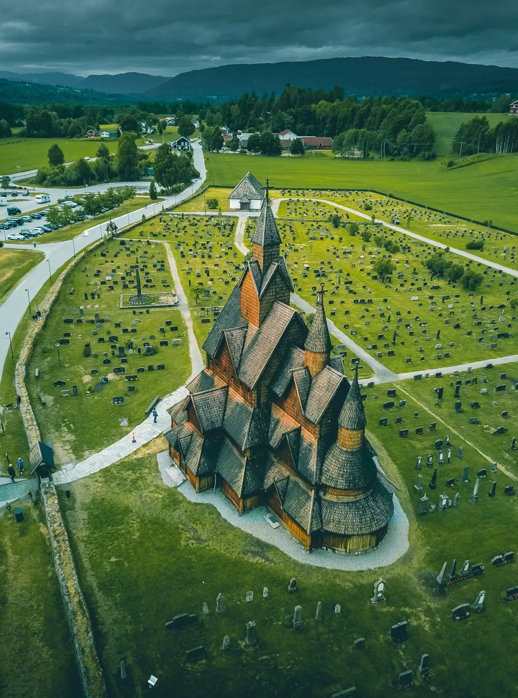 <span class="font-weight-bold" data-lab-font_weight_desktop="font-weight-bold">FRA OVEN: </span>Heddal stavkirke. <span class="font-weight-bold" data-lab-font_weight_desktop="font-weight-bold">FRA OVEN: </span>Heddal stavkirke.