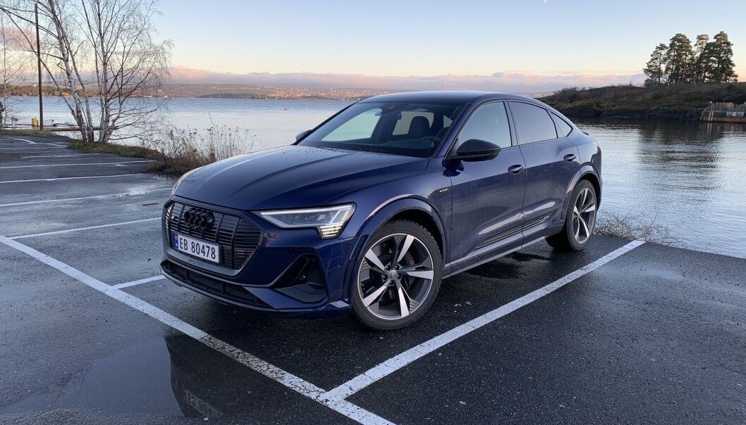 <span class=" font-weight-bold" data-lab-font_weight_desktop="font-weight-bold">OVERTALL: </span>Eiere av Audi e-tron (på bildet en 60 S Sportback) er i overtall av dem som har opplevd ubehagelige episoder med fartsholder i kombinasjon med skiltleser. <span class=" font-weight-bold" data-lab-font_weight_desktop="font-weight-bold">OVERTALL: </span>Eiere av Audi e-tron (på bildet en 60 S Sportback) er i overtall av dem som har opplevd ubehagelige episoder med fartsholder i kombinasjon med skiltleser.