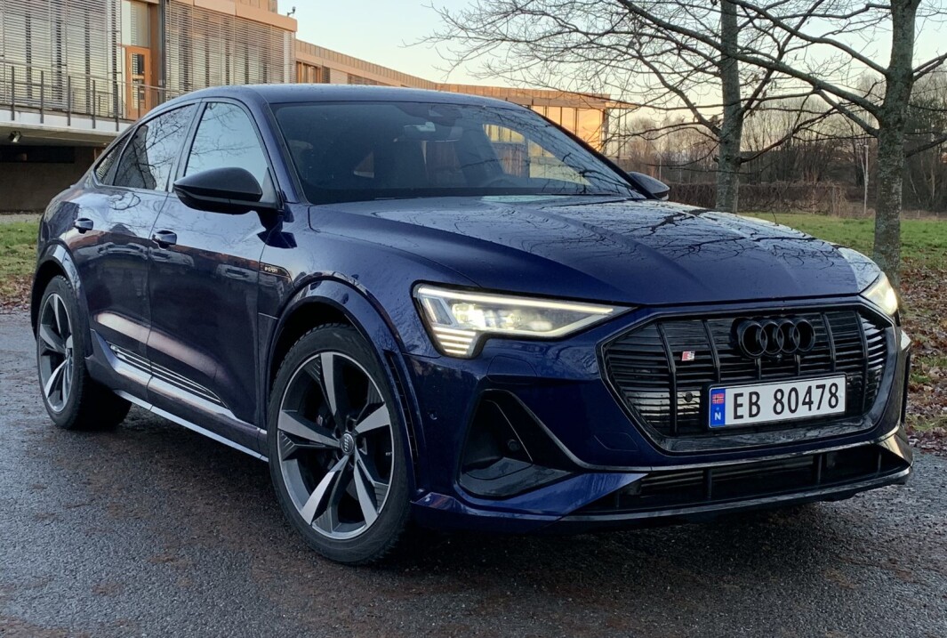KLAR TIL SPRANG: Det er noe sammenkrøpet over den sterkeste og mest sportslige utgaven av Audi e-tron. KLAR TIL SPRANG: Det er noe sammenkrøpet over den sterkeste og mest sportslige utgaven av Audi e-tron.