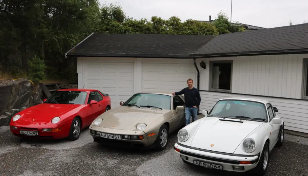 <span class="font-weight-bold" data-lab-font_weight_desktop="font-weight-bold">PORSCHE OG POLESTAR:</span> Porsche-elsker Ivar Thomle Hoelsæter har gitt innsmett til Polestar 2 blant sine tre, klassiske Porsche-modeller. <span class="font-weight-bold" data-lab-font_weight_desktop="font-weight-bold">PORSCHE OG POLESTAR:</span> Porsche-elsker Ivar Thomle Hoelsæter har gitt innsmett til Polestar 2 blant sine tre, klassiske Porsche-modeller.