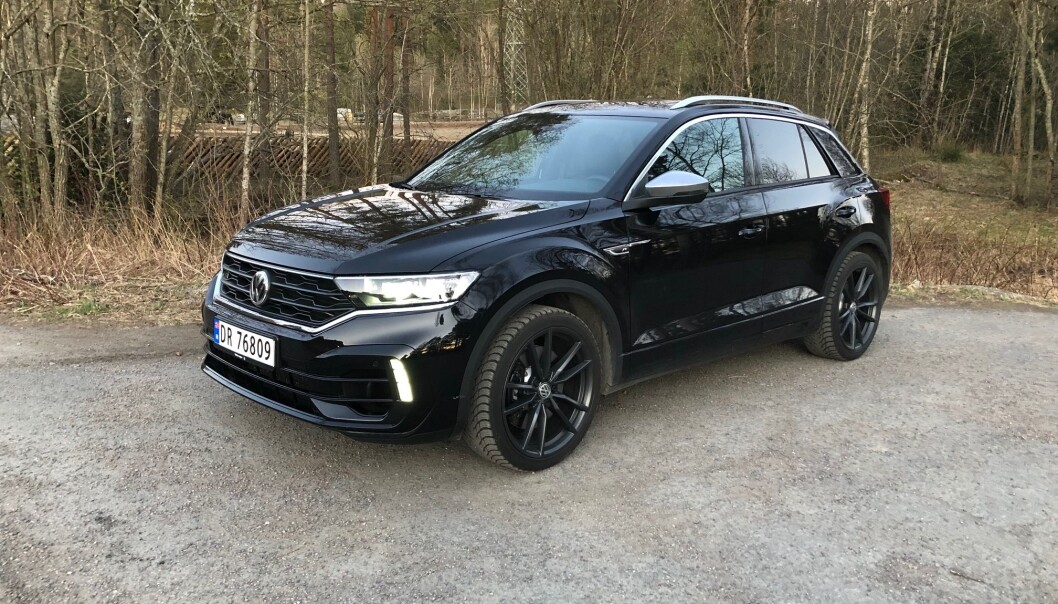 <span class=" font-weight-bold" data-lab-font_weight_desktop="font-weight-bold">RÅSKINN:</span> Denne varianten av T-Roc har 300 hester, men fungerer likevel som en fullverdig liten familiebil. <span class=" font-weight-bold" data-lab-font_weight_desktop="font-weight-bold">RÅSKINN:</span> Denne varianten av T-Roc har 300 hester, men fungerer likevel som en fullverdig liten familiebil.