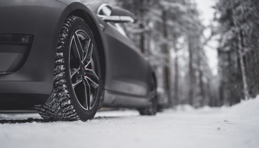 NESTE GENERASJON: Det kommende Nokian Hakkapeliitta 10 EV på en Tesla Model 3. NESTE GENERASJON: Det kommende Nokian Hakkapeliitta 10 EV på en Tesla Model 3.