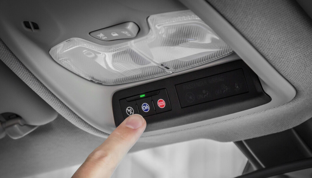 <span class=" font-weight-bold" data-lab-font_weight_desktop="font-weight-bold">ONSTAR: </span>Slik ser tjenesten ut inne i en Opel Ampera-e. Med tjenesten kan man blant annet varsle fra om ulykker bare ved å trykke på en SOS-knapp. <span class=" font-weight-bold" data-lab-font_weight_desktop="font-weight-bold">ONSTAR: </span>Slik ser tjenesten ut inne i en Opel Ampera-e. Med tjenesten kan man blant annet varsle fra om ulykker bare ved å trykke på en SOS-knapp.