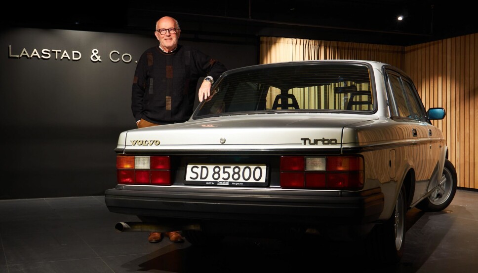 TURBOMANNEN: Bjarne Laastad drev Volvo-forhandleren med familienavnet – i mange år da 240 var den store stjernen. Nå har sønnen Haakon overtatt, og denne ettertraktede Turbo-versjonen fra tidlig 1990-tall er en del av prosjektet Laastad Classics.