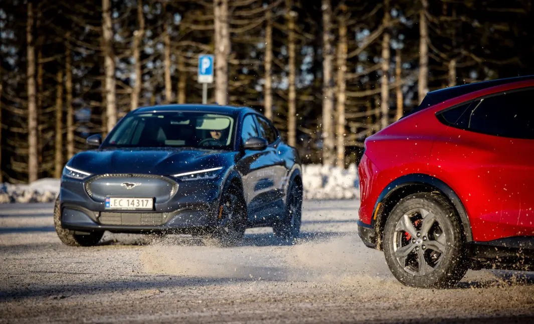 KAN FÅ PRIS: Ford Mustang Mach-E er en av finalistene i Car of the Year-kåringen. KAN FÅ PRIS: Ford Mustang Mach-E er en av finalistene i Car of the Year-kåringen.