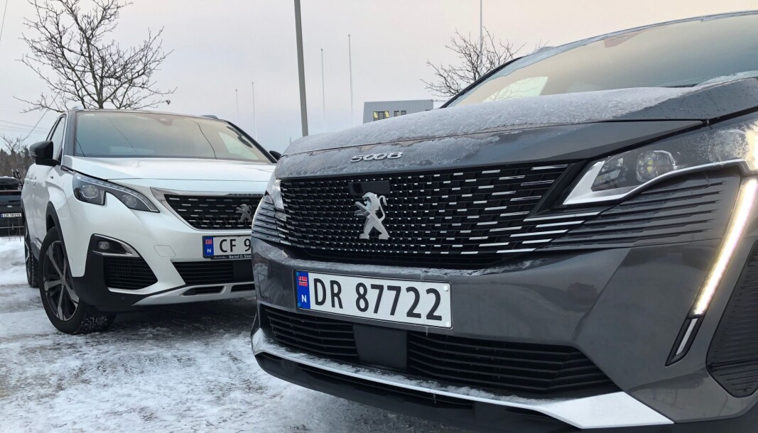 GAMMEL OG NY: Nykommeren (t.h) har fått hoggtenner, bredere grill og et renere design. GAMMEL OG NY: Nykommeren (t.h) har fått hoggtenner, bredere grill og et renere design.