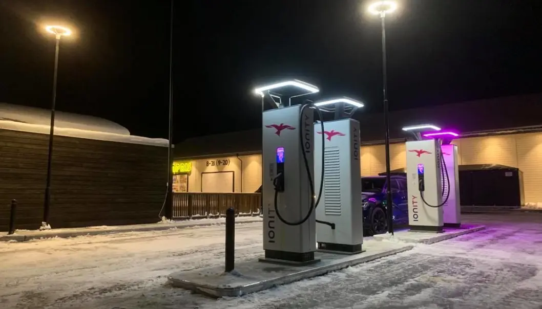 BYGGER UT: Ionity har åpnet fire lynladestolper på Sunnmøre. BYGGER UT: Ionity har åpnet fire lynladestolper på Sunnmøre.