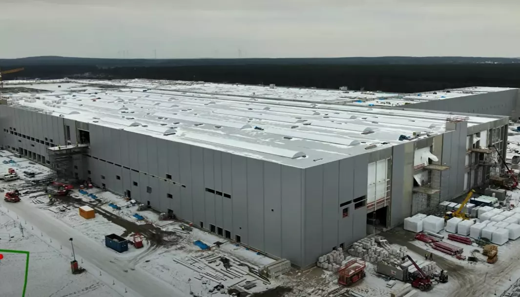 ARBEID PÅGÅR: Den nye Tesla-fabrikken er nå under bygging utenfor Berlin.