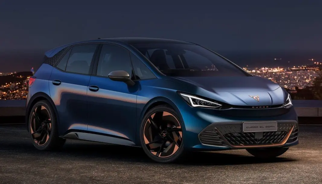 FORVENTNING: Cupra Born er en drøy uke unna. Den er lik ID.3 i karosseriet, men ikke i detaljene. FORVENTNING: Cupra Born er en drøy uke unna. Den er lik ID.3 i karosseriet, men ikke i detaljene.