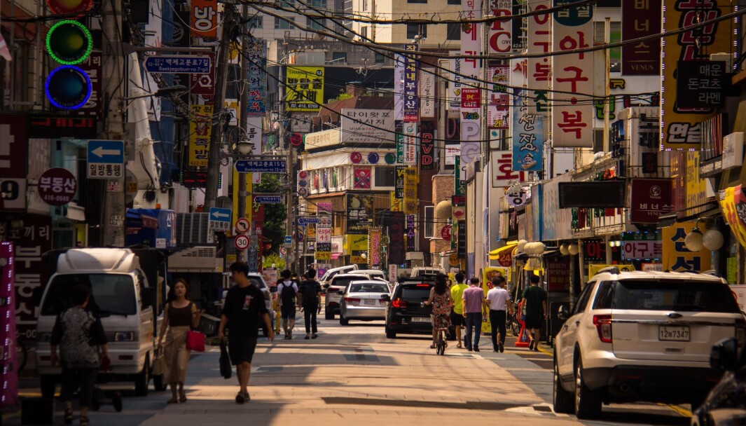SNART GRØNT? Gatebildet i Seoul vil snart ha tett med elbilladere, hvis landets myndigheter får det som de vil, SNART GRØNT? Gatebildet i Seoul vil snart ha tett med elbilladere, hvis landets myndigheter får det som de vil,