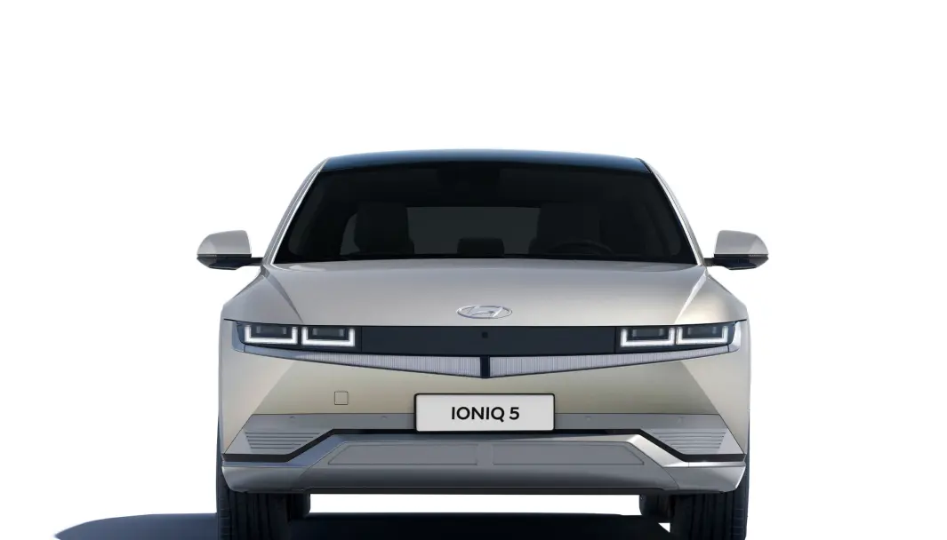 NYE TIDER: Ioniq 5 er den første i en serie nye elbiler fra Hyundai. NYE TIDER: Ioniq 5 er den første i en serie nye elbiler fra Hyundai.