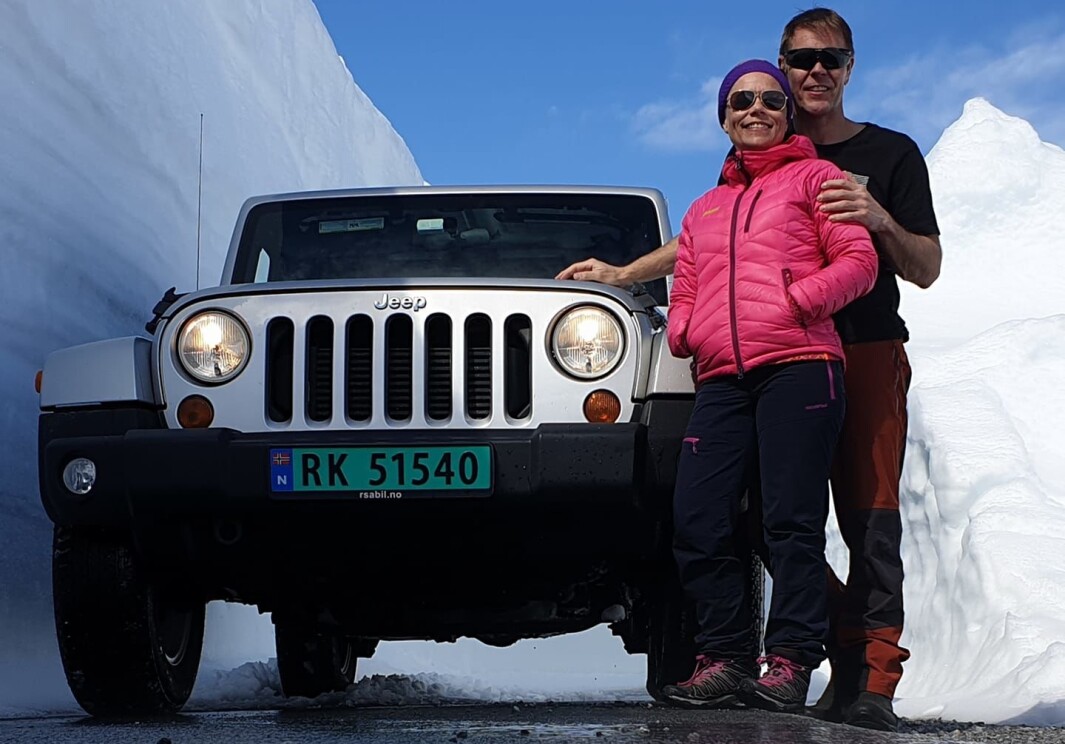<span class="font-weight-bold" data-lab-font_weight_desktop="font-weight-bold">FJELLVAKKER: </span>Silje Wiik og Bjørn Tore Haugen tok seg tid til en fotoseanse ved Svartevatn – som ligger i den nordlige delen av Sirdal i Agder. <span class="font-weight-bold" data-lab-font_weight_desktop="font-weight-bold">FJELLVAKKER: </span>Silje Wiik og Bjørn Tore Haugen tok seg tid til en fotoseanse ved Svartevatn – som ligger i den nordlige delen av Sirdal i Agder.