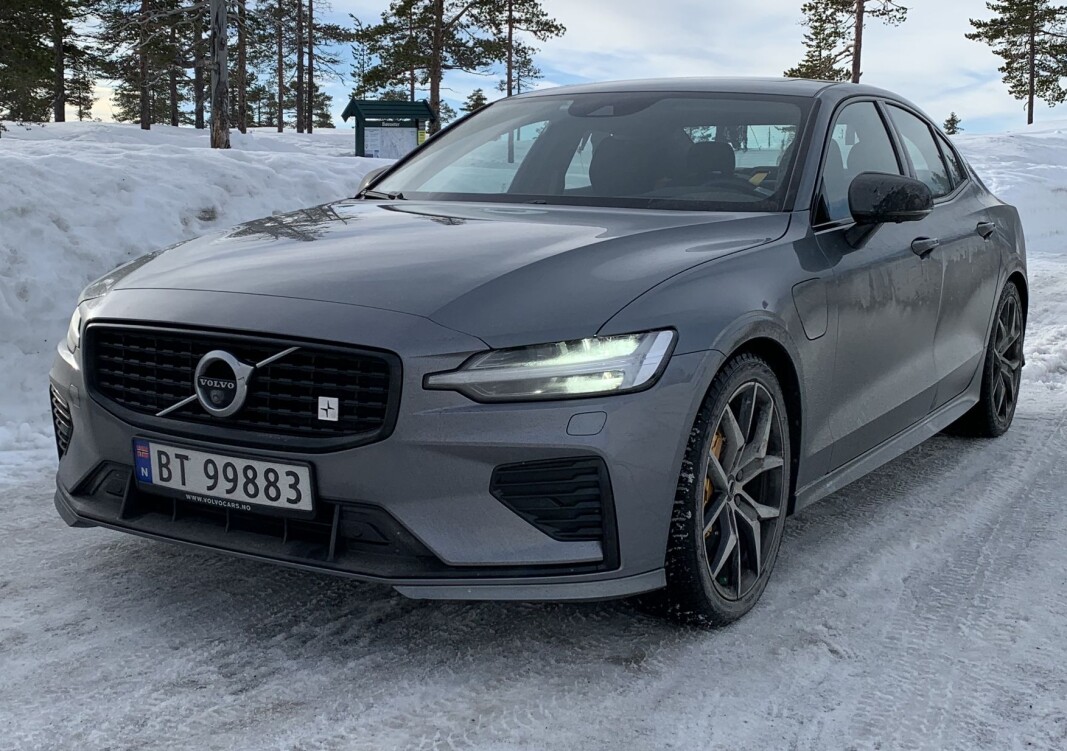 IKKE SINT, MEN BESTEMT: Volvos tolkning av sportslighet følger logikken som ligger under merkes filosofi: Ingenting bør overdrives. IKKE SINT, MEN BESTEMT: Volvos tolkning av sportslighet følger logikken som ligger under merkes filosofi: Ingenting bør overdrives.