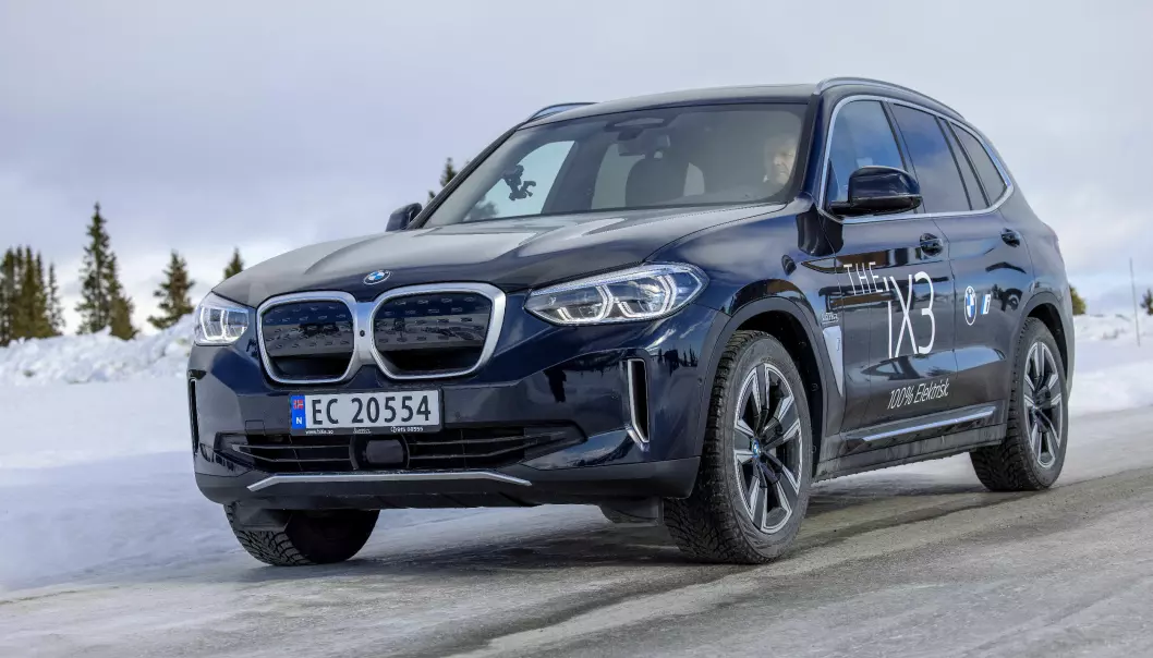 IMPONERER: BMW iX3 går svært energieffektivt.