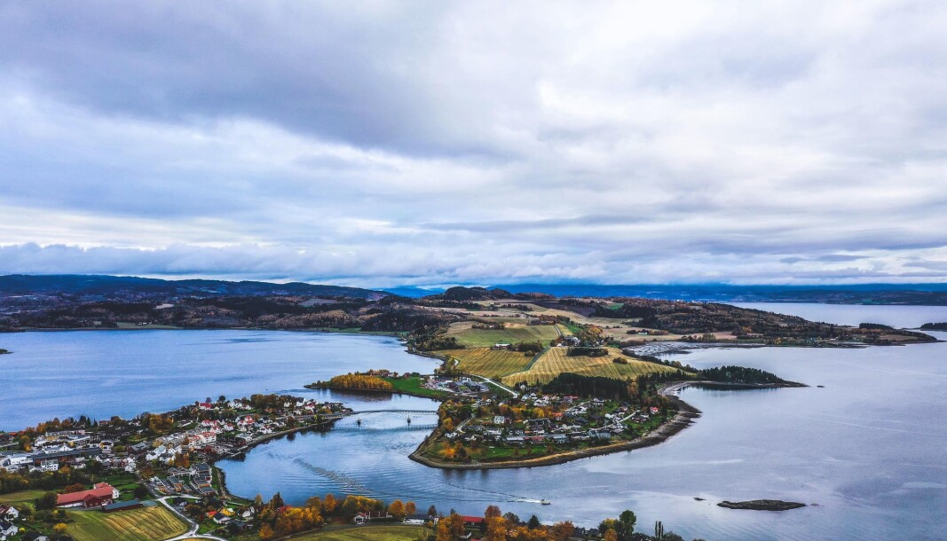 DEN GYLNE OMVEI: Reisen går blant gjennom det vidunderlige kulturlandskapet på Inderøya. DEN GYLNE OMVEI: Reisen går blant gjennom det vidunderlige kulturlandskapet på Inderøya.