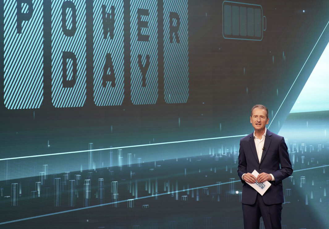 BYGGER FREMTIDEN: VW-konsernets toppsjef, Herbert Diess, bekrefter nok en gang at det er Tesla, verdens mest verdifulle bilprodusent, som er referansen. Her under Power Day sist uke. BYGGER FREMTIDEN: VW-konsernets toppsjef, Herbert Diess, bekrefter nok en gang at det er Tesla, verdens mest verdifulle bilprodusent, som er referansen. Her under Power Day sist uke.