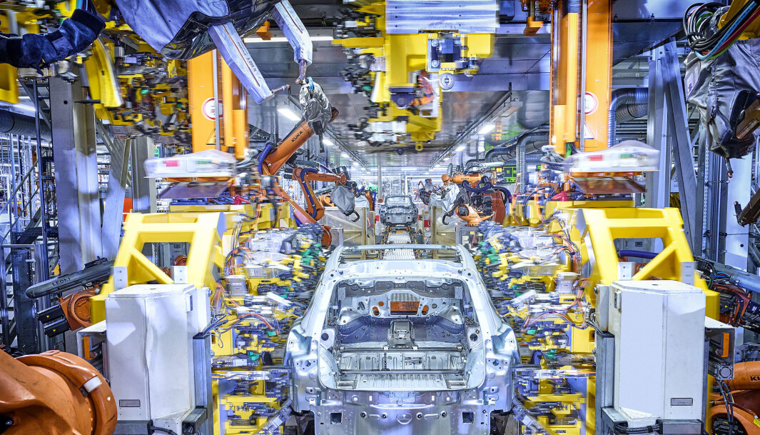 <span class="font-weight-bold" data-lab-font_weight_desktop="font-weight-bold">KØ: </span>Audi Q4 e-tron bygges med samme karosseristruktur som VW ID.4 og Skoda Enyaq. <span class="font-weight-bold" data-lab-font_weight_desktop="font-weight-bold">KØ: </span>Audi Q4 e-tron bygges med samme karosseristruktur som VW ID.4 og Skoda Enyaq.