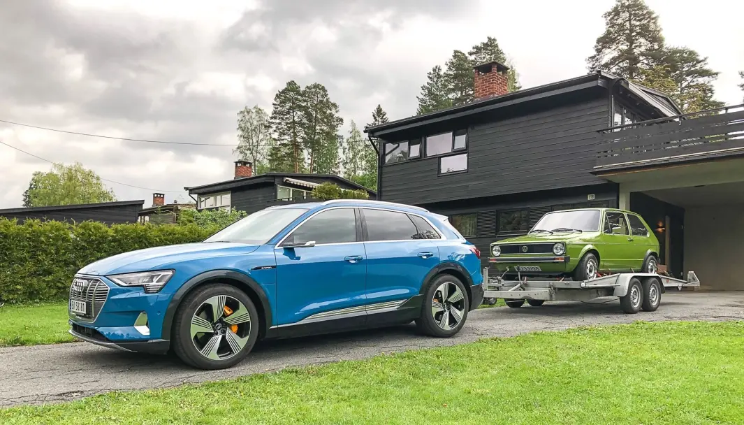 <span class="font-weight-bold" data-lab-font_weight_desktop="font-weight-bold">TREKKPLASTER: </span>Joachim Næss fyrer opp sin hverdagsbil Audi e-tron når han skal frakte sin smått berømte veteran-Golf på henger. <span class="font-weight-bold" data-lab-font_weight_desktop="font-weight-bold">TREKKPLASTER: </span>Joachim Næss fyrer opp sin hverdagsbil Audi e-tron når han skal frakte sin smått berømte veteran-Golf på henger.