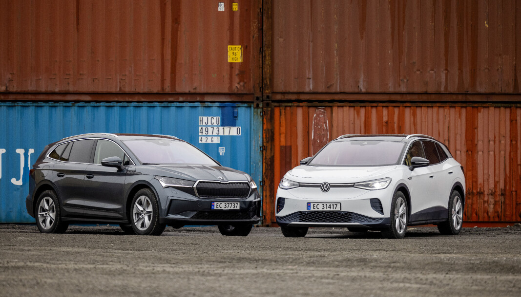 TVILLINGER: Skoda Enyaq (t.v.) og VW ID.4 er like i mye, men også overraskende forskjellige. TVILLINGER: Skoda Enyaq (t.v.) og VW ID.4 er like i mye, men også overraskende forskjellige.