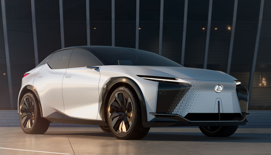 SKARPSYNT: Tradisjonen tro øser Lexus på med linjer, vinkler og et oppsyn som grenser til det brautende med sitt elbilkonsept LF-Z. SKARPSYNT: Tradisjonen tro øser Lexus på med linjer, vinkler og et oppsyn som grenser til det brautende med sitt elbilkonsept LF-Z.