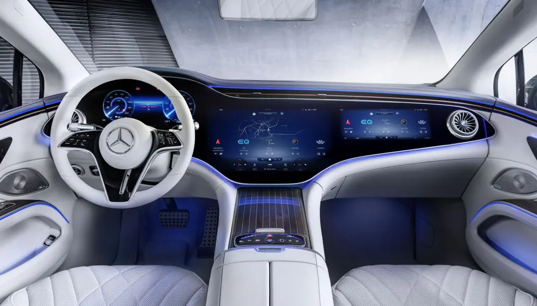 ELBILENES KONGE? Slik ser det ut inne i EQS, det elektriske Mercedes-flaggskip som lanseres torsdag. ELBILENES KONGE? Slik ser det ut inne i EQS, det elektriske Mercedes-flaggskip som lanseres torsdag.