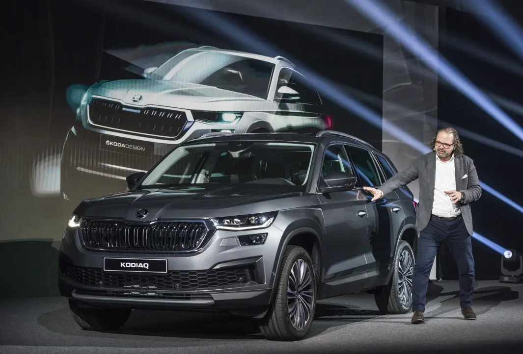 NEW LOOK: Bestselgeren blant dieseldrevne SUV-er her i landet gjøres mer aktuell, blant annet med et mer staselig oppsyn. NEW LOOK: Bestselgeren blant dieseldrevne SUV-er her i landet gjøres mer aktuell, blant annet med et mer staselig oppsyn.