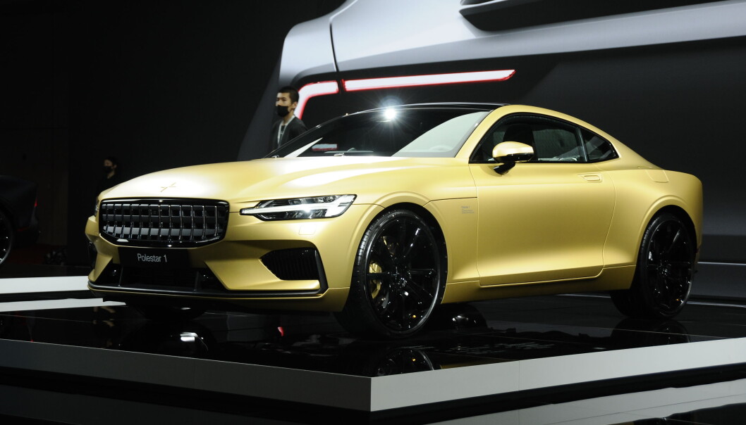 <span class=" font-weight-bold" data-lab-font_weight_desktop="font-weight-bold">GULLGUTTEN: </span>Polestar 1, den ladbare, svensk-kinesiske supersportsbilen, takker for seg i Shanghai med denne spesialutgaven. <span class=" font-weight-bold" data-lab-font_weight_desktop="font-weight-bold">GULLGUTTEN: </span>Polestar 1, den ladbare, svensk-kinesiske supersportsbilen, takker for seg i Shanghai med denne spesialutgaven.