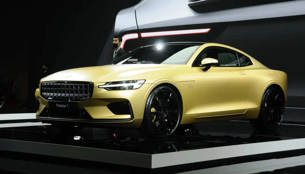 <span class=" font-weight-bold" data-lab-font_weight_desktop="font-weight-bold">GULLGUTTEN: </span>Polestar 1, den ladbare, svensk-kinesiske supersportsbilen, takker for seg i Shanghai med denne spesialutgaven. <span class=" font-weight-bold" data-lab-font_weight_desktop="font-weight-bold">GULLGUTTEN: </span>Polestar 1, den ladbare, svensk-kinesiske supersportsbilen, takker for seg i Shanghai med denne spesialutgaven.