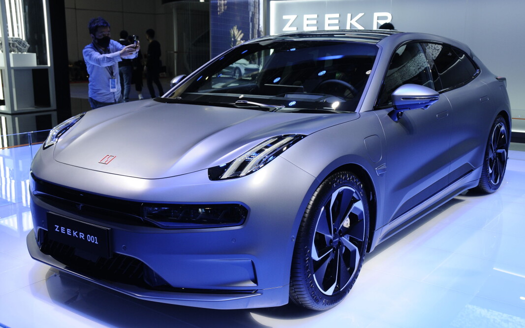 <span class=" font-weight-bold" data-lab-font_weight_desktop="font-weight-bold">VOLVO-SLEKTNING: </span>Dette er elbilen Zeekr 001, en ny elbil utviklet under et nytt merke av Volvo-eier Geely. <span class=" font-weight-bold" data-lab-font_weight_desktop="font-weight-bold">VOLVO-SLEKTNING: </span>Dette er elbilen Zeekr 001, en ny elbil utviklet under et nytt merke av Volvo-eier Geely.