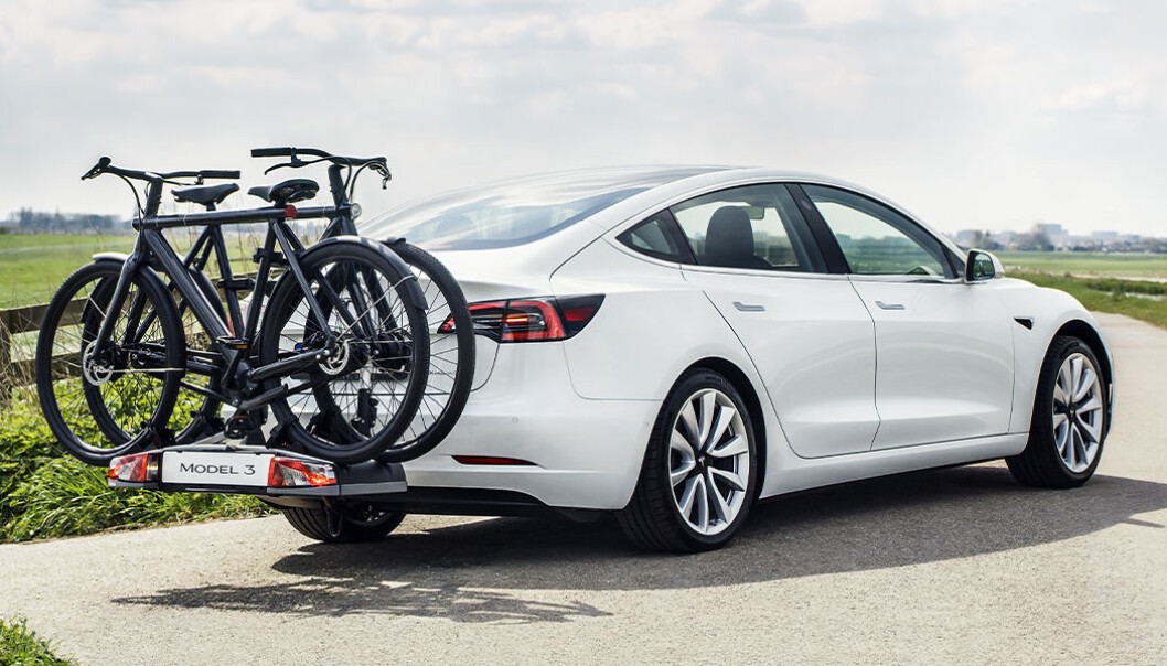 FORVIRRING: Plutselig er ikke lenger tilhengerfeste tilgjengelig for bestilling på Teslas nettside. Det kan likevel bestilles fra forhandler, men hvor lenge? FORVIRRING: Plutselig er ikke lenger tilhengerfeste tilgjengelig for bestilling på Teslas nettside. Det kan likevel bestilles fra forhandler, men hvor lenge?