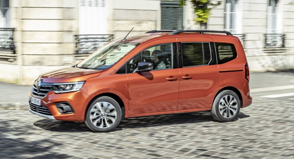 <span class=" font-weight-bold" data-lab-font_weight_desktop="font-weight-bold">KLISS NY:</span> Renault Kangoo Combispace. <span class=" font-weight-bold" data-lab-font_weight_desktop="font-weight-bold">KLISS NY:</span> Renault Kangoo Combispace.