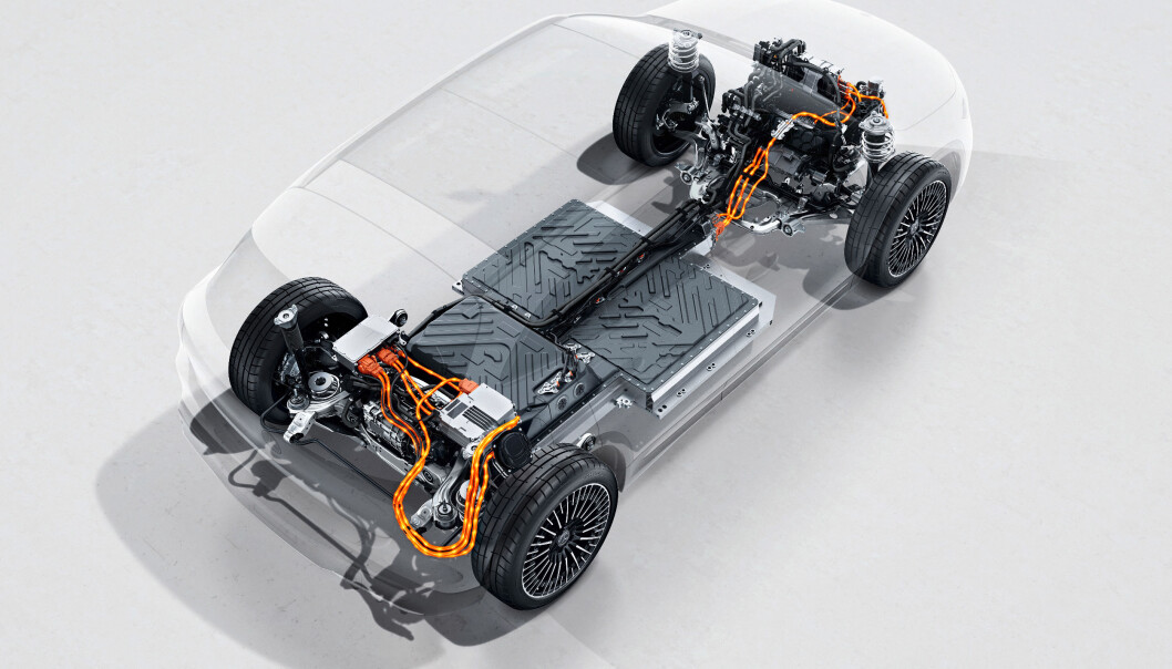 <span class=" font-weight-bold" data-lab-font_weight_desktop="font-weight-bold">AVANSERT:</span> Slik ser det ut under skaller i en EQA med en elmotor på hver aksel, batteripakke i bunn og firehjulsdrift. <span class=" font-weight-bold" data-lab-font_weight_desktop="font-weight-bold">AVANSERT:</span> Slik ser det ut under skaller i en EQA med en elmotor på hver aksel, batteripakke i bunn og firehjulsdrift.