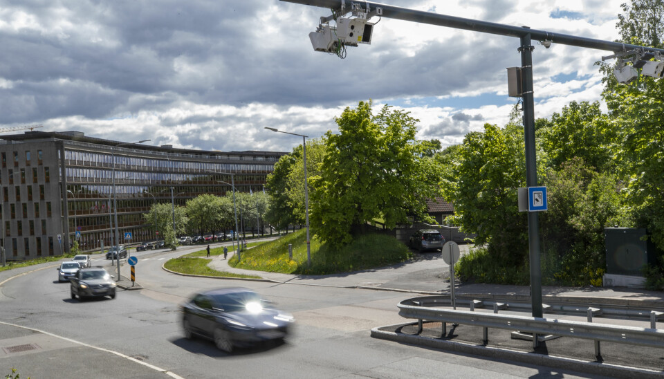 INGEN TAKSTER: Ved bomstasjonene i byene får du ikke vite prisen når du passerer. Her på Majorstua i Oslo.